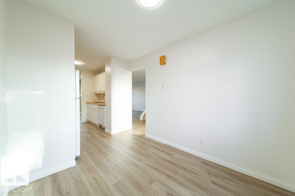 68 GREAT OAKS, Sherwood Park