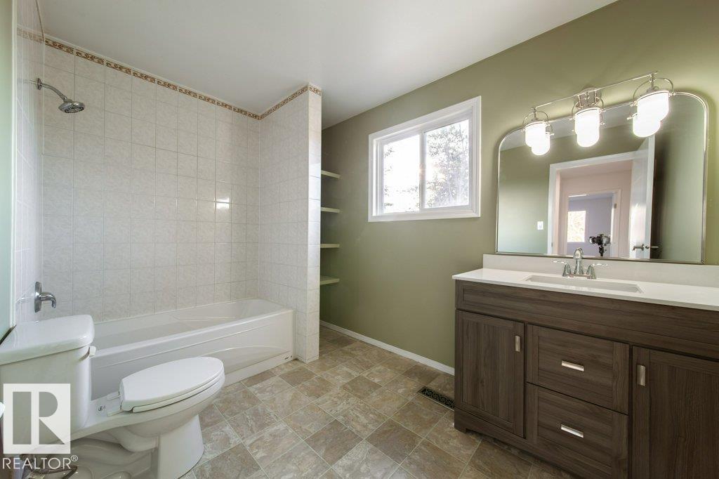 68 GREAT OAKS, Sherwood Park