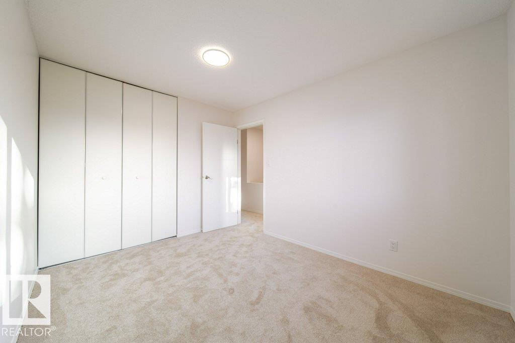 68 GREAT OAKS, Sherwood Park