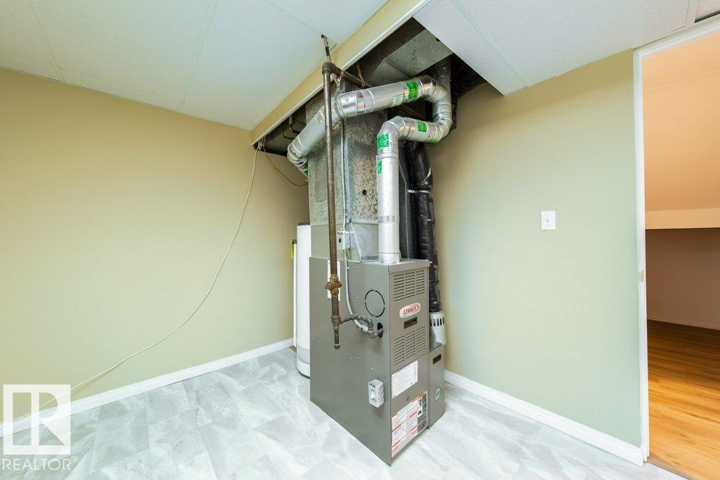 68 GREAT OAKS, Sherwood Park