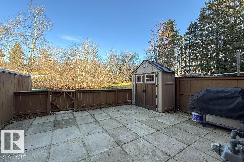 68 GREAT OAKS, Sherwood Park