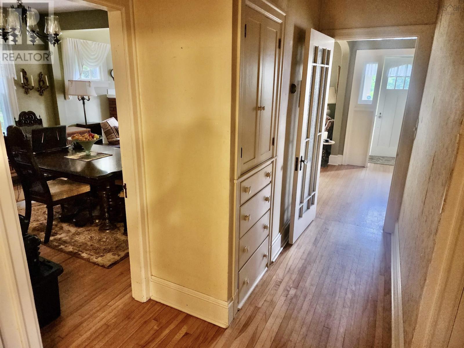 Property 24 of 44 of 70 Victoria Road