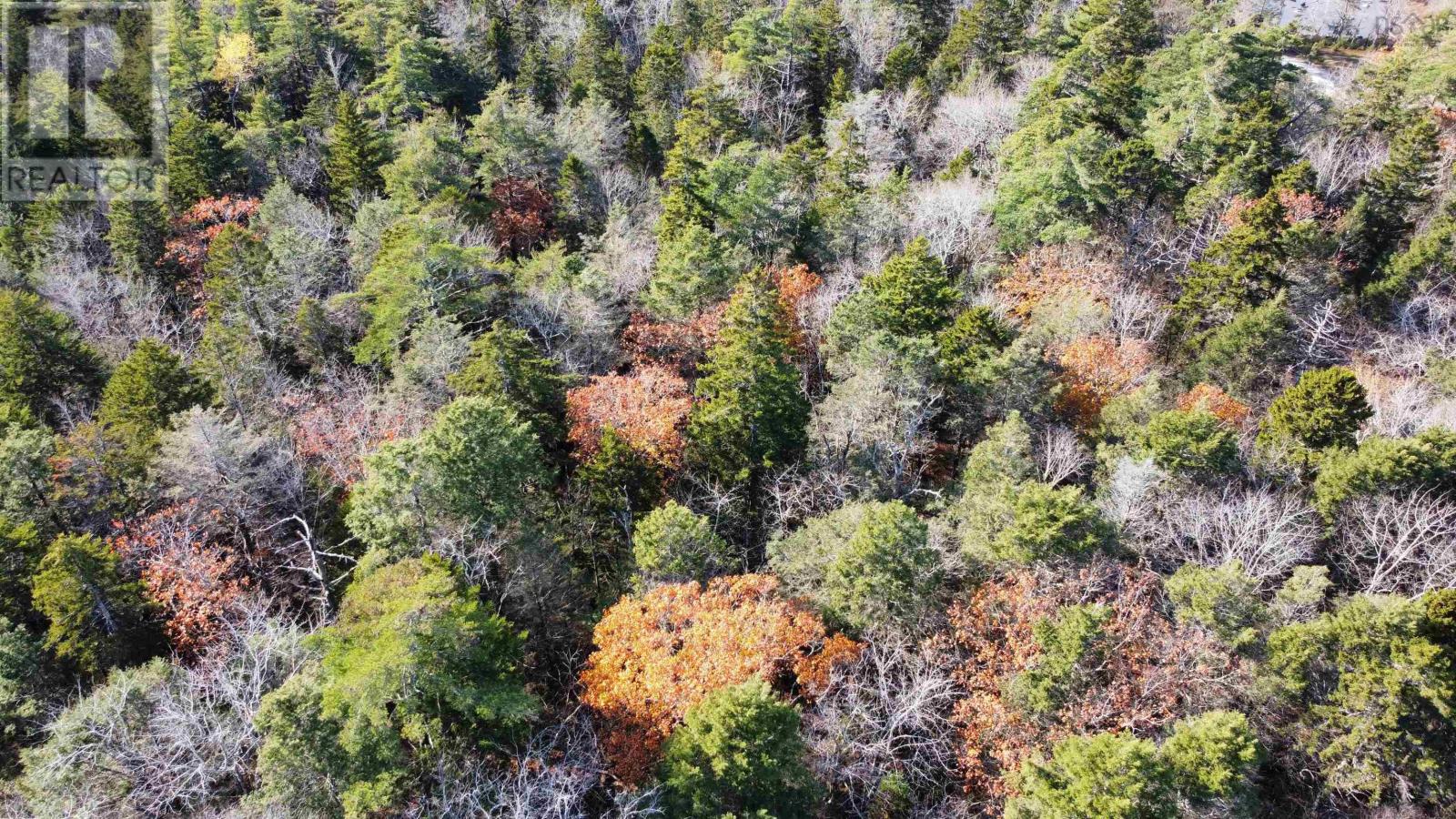 Property 18 of 21 of 2 Oak Hill Road