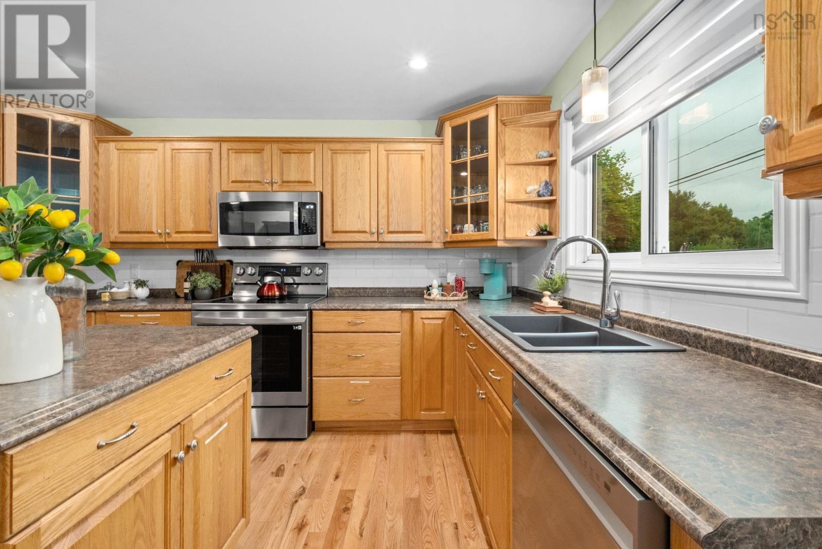 Property 8 of 45 of 192 Gabriel Road