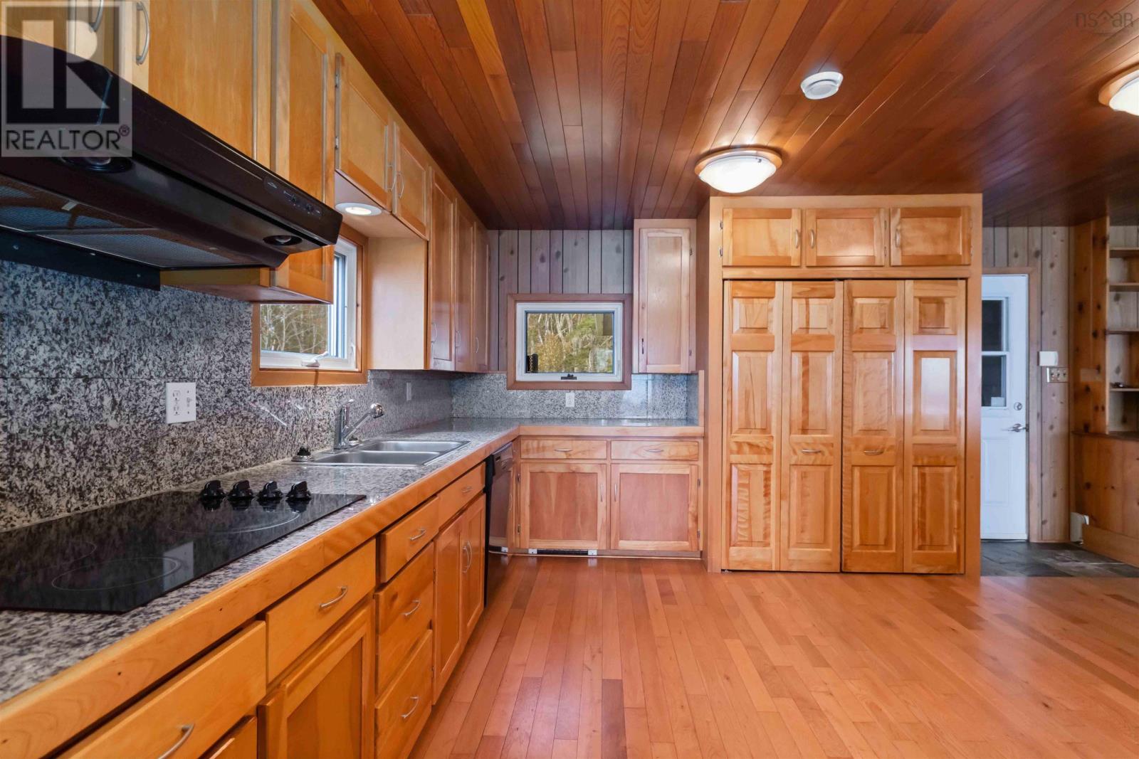 Property 19 of 39 of 6969 Highway 3