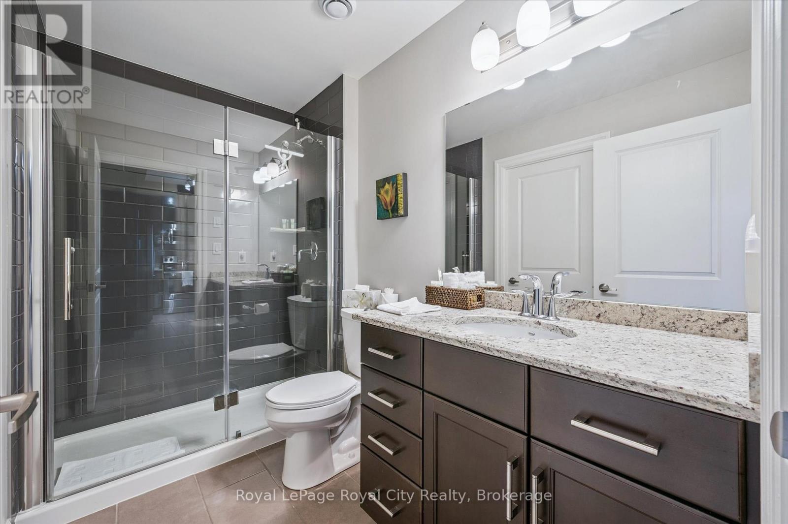 #606 160 MACDONELL STREET - 20