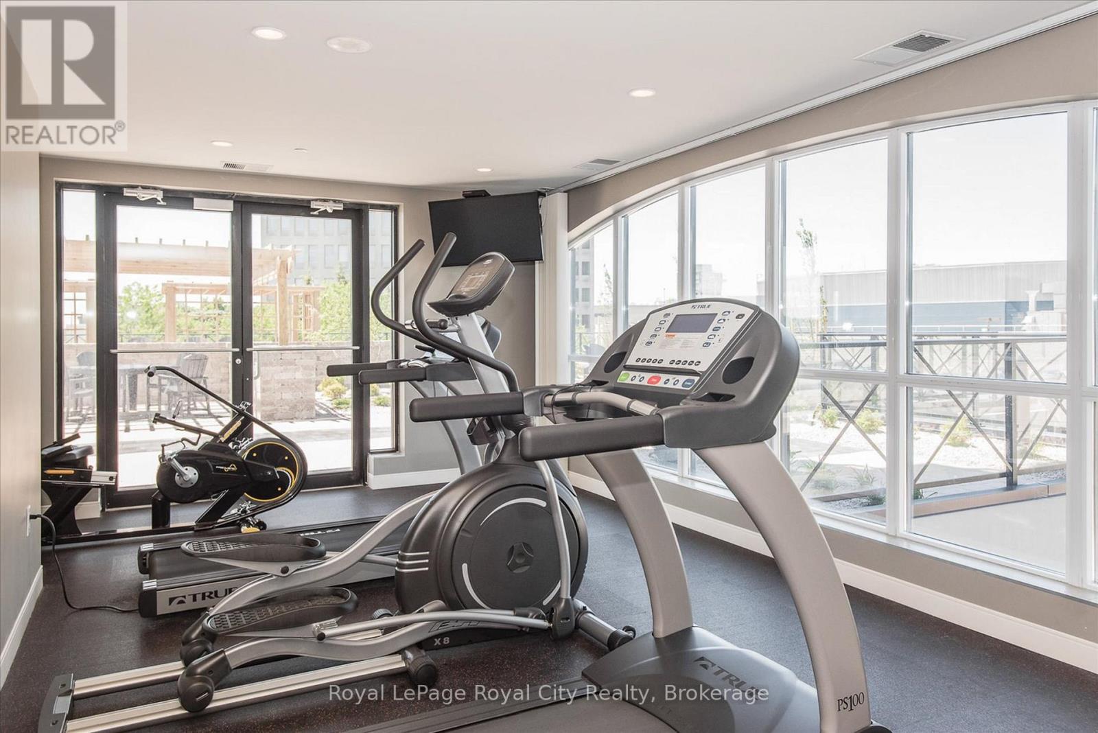 #606 160 MACDONELL STREET - 31