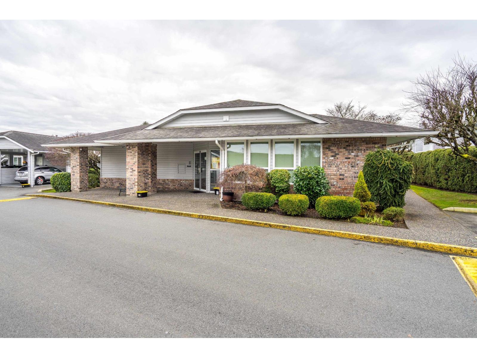 4 2989 TRAFALGAR STREET, Abbotsford