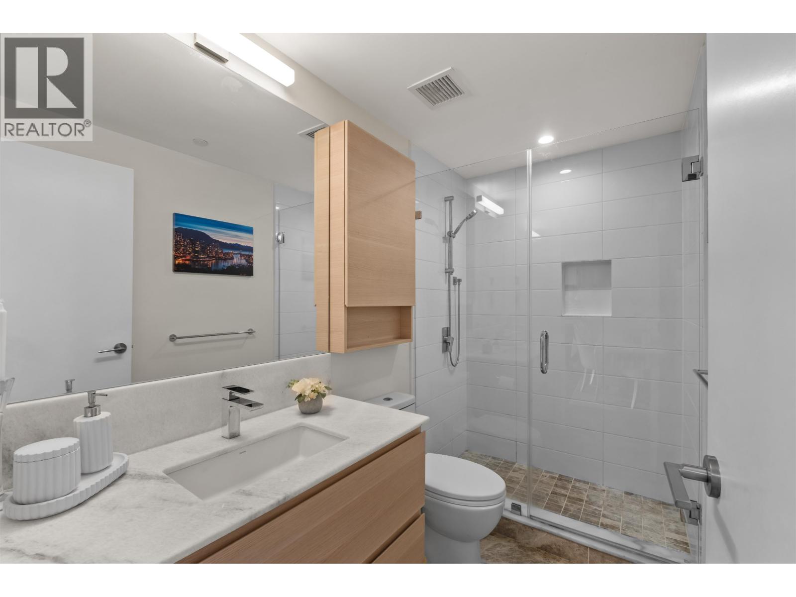 1601 305 MORRISSEY ROAD, Port Moody