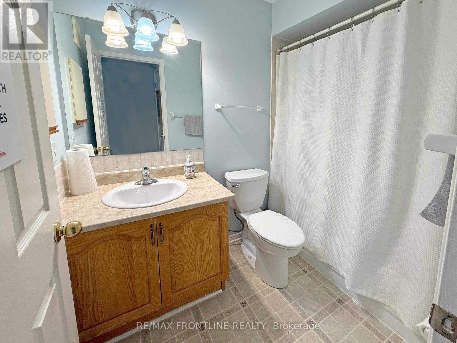 #UNIT #302 10 ARMSTRONG DRIVE - 12
