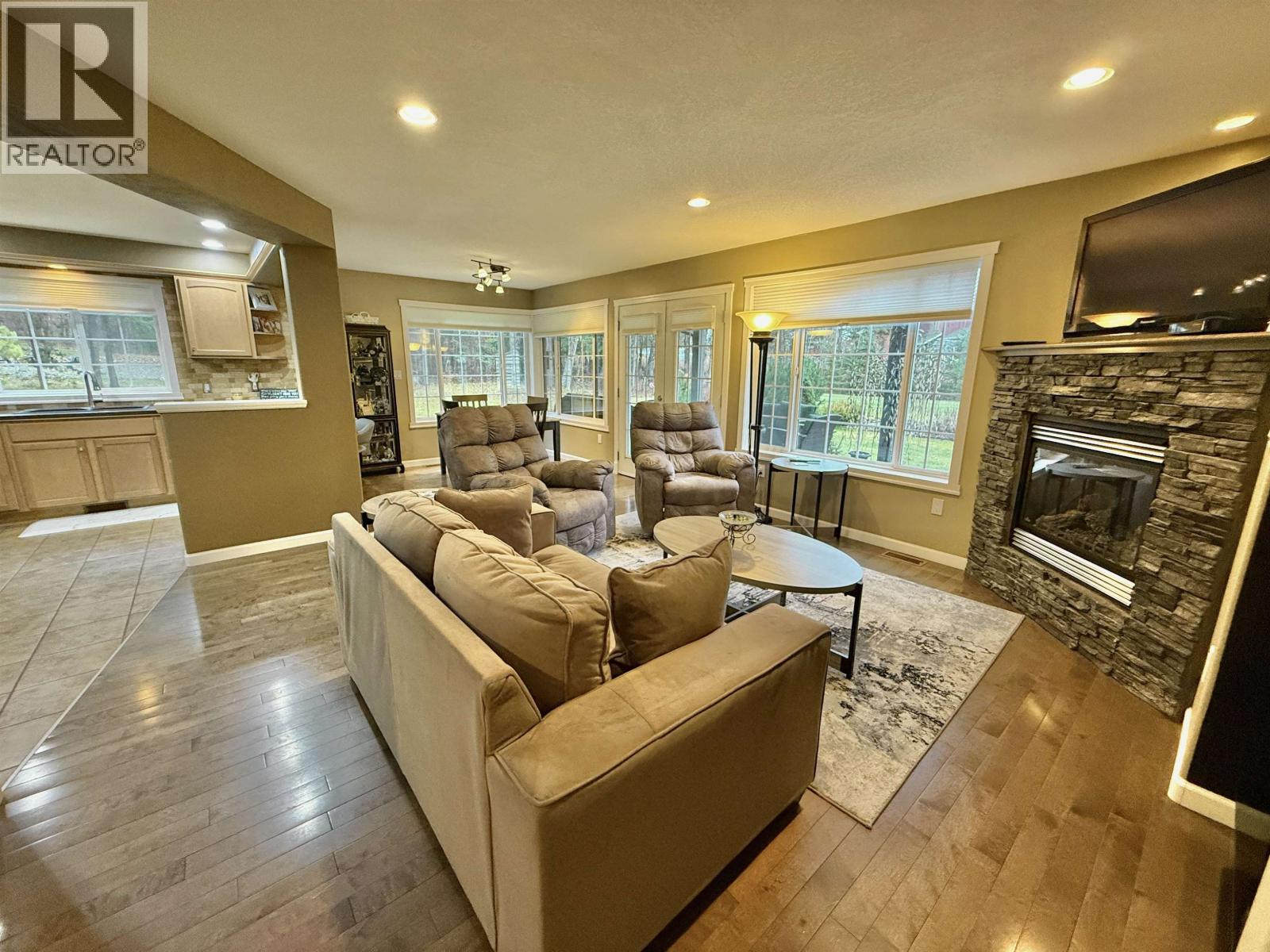 651 WESTLAND CLOSE CRESCENT, Quesnel