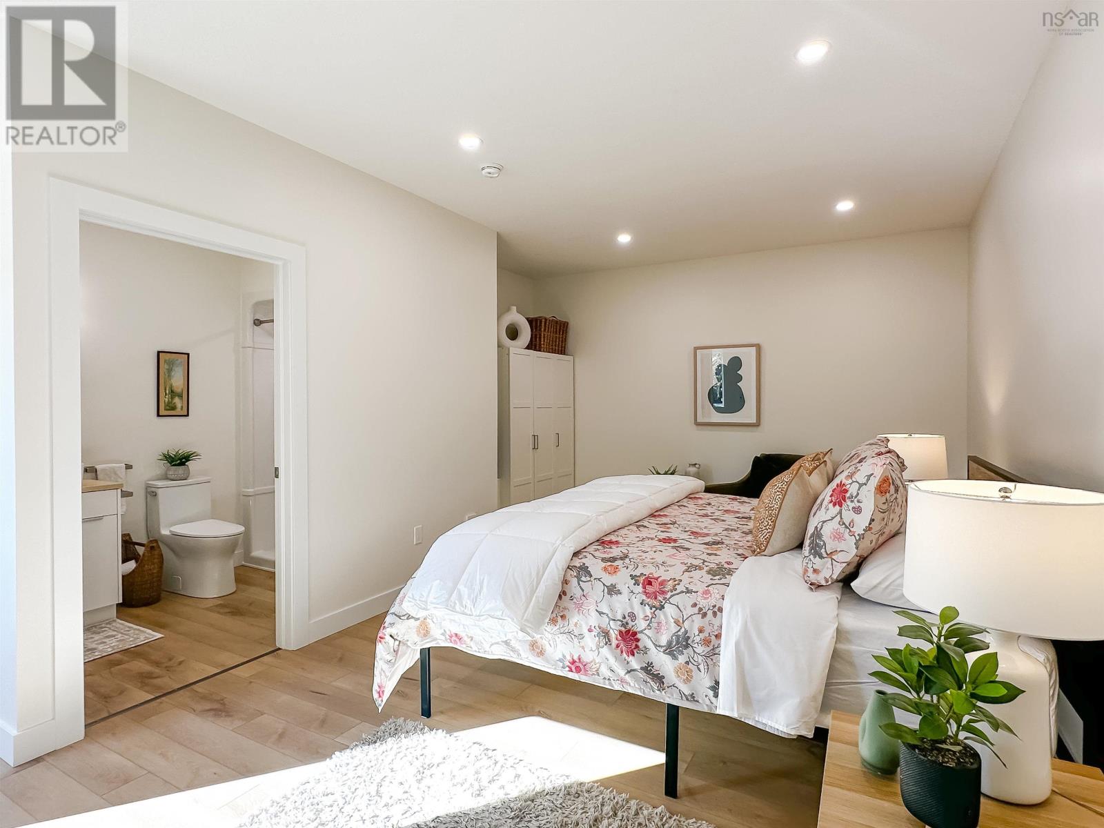 Property 12 of 40 of 300 Lamont Road