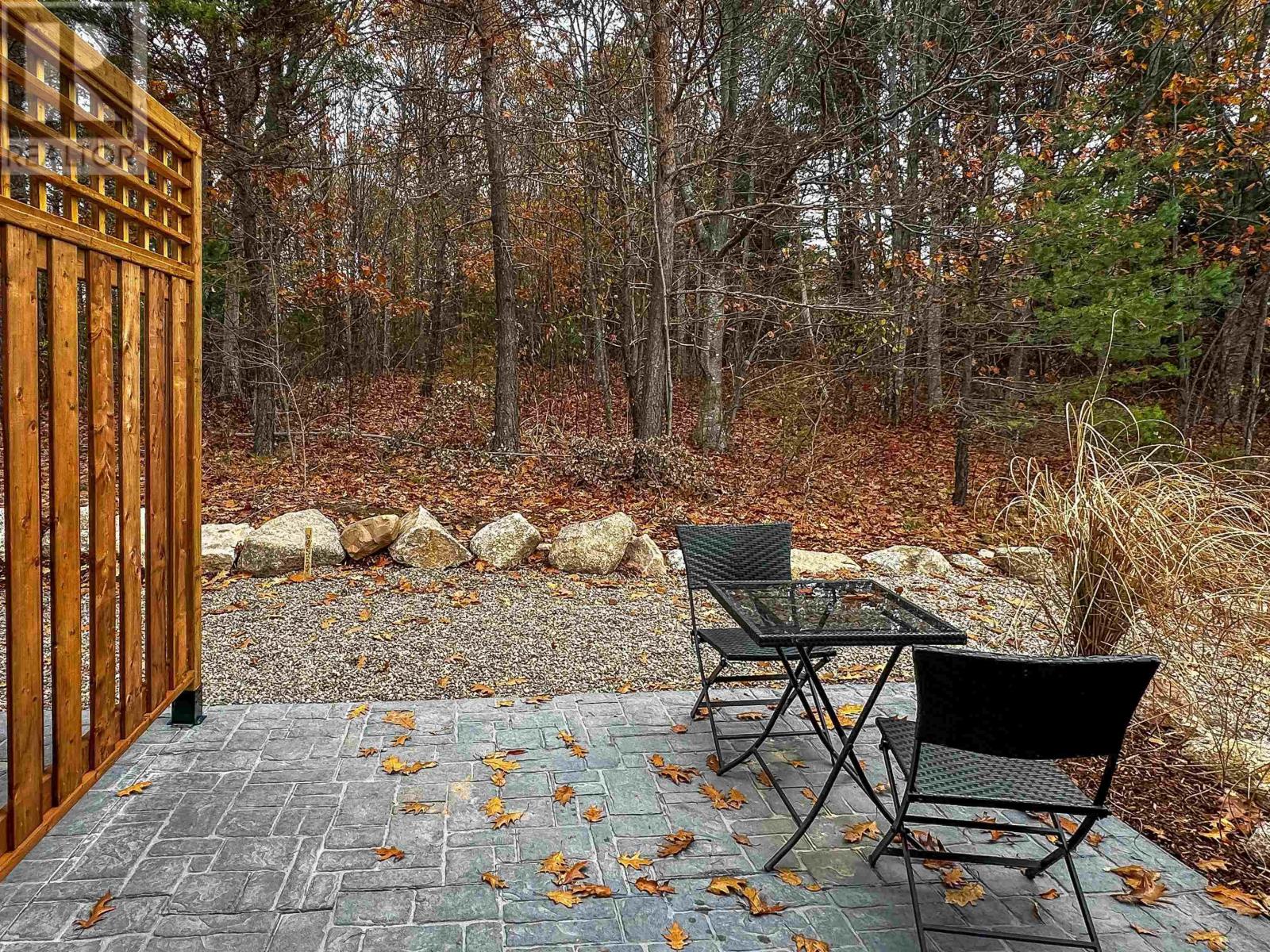 Property 41 of 43 of 298 Lamont Road