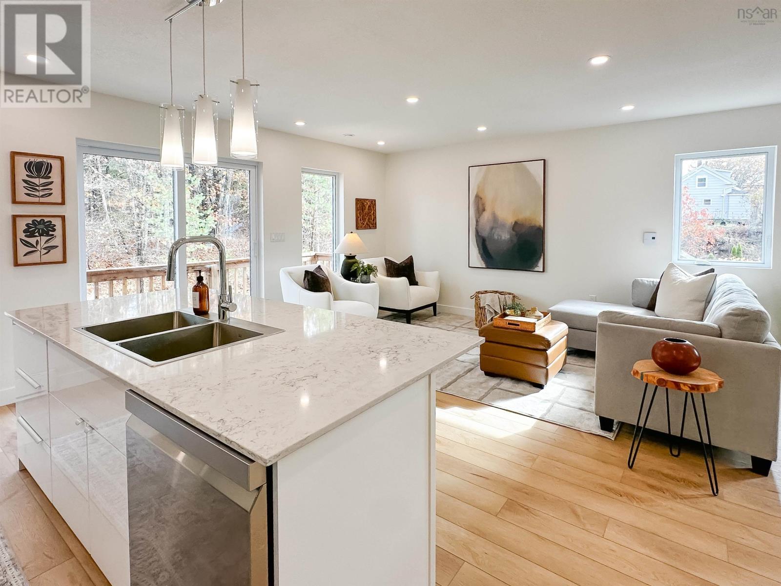 Property 22 of 40 of 300 Lamont Road