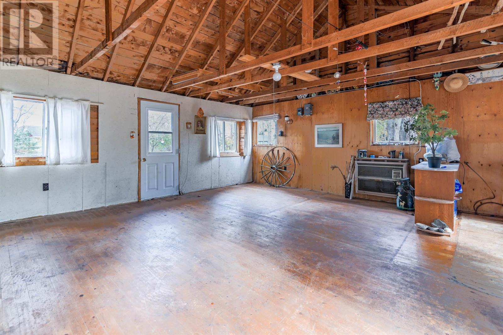 Property 5 of 17 of 158 Plover Lane