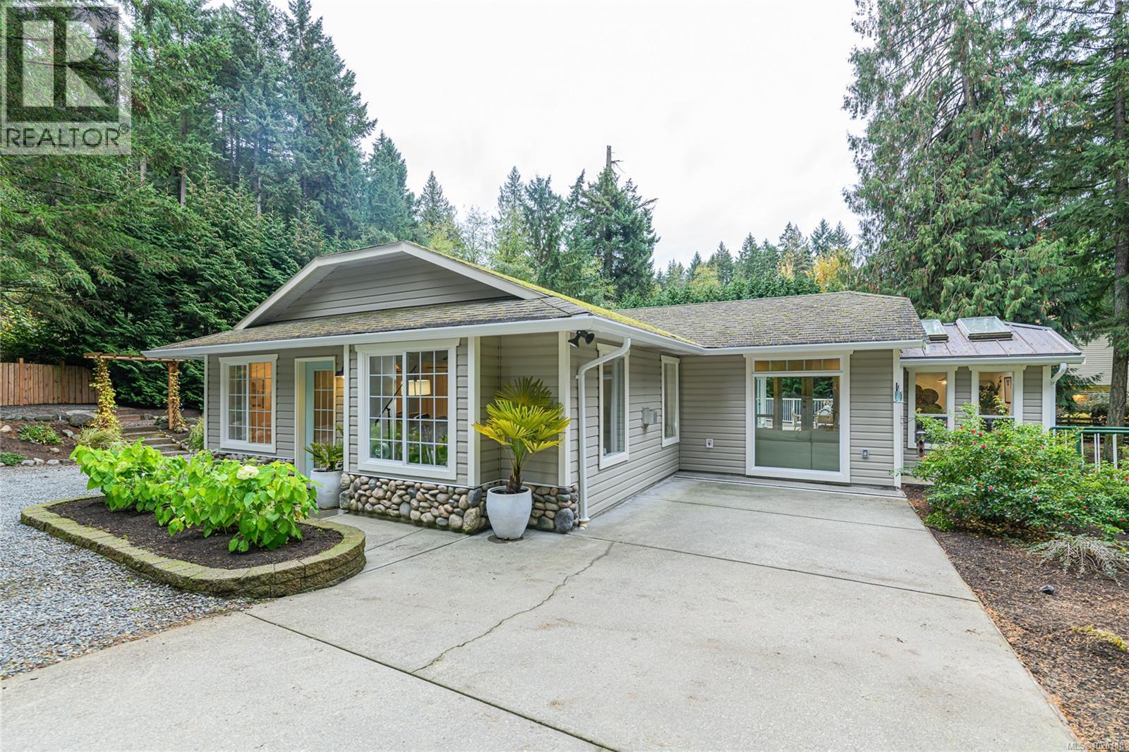 1222 Braithwaite Dr, Cobble Hill