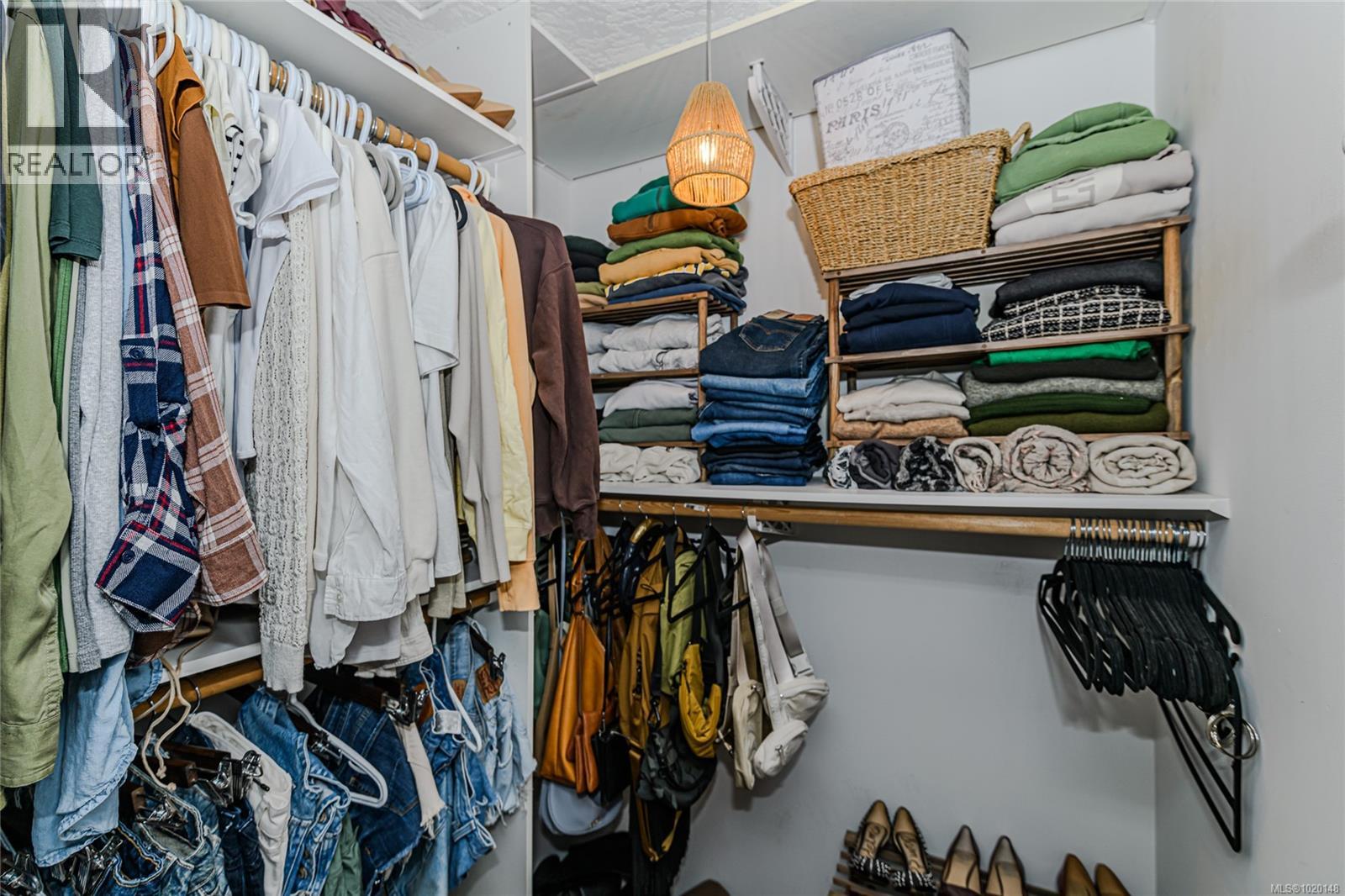 1222 Braithwaite Dr, Cobble Hill