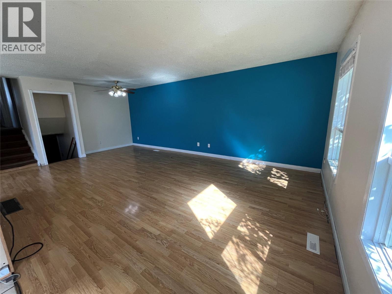 132 SPRUCE Avenue, Tumbler Ridge