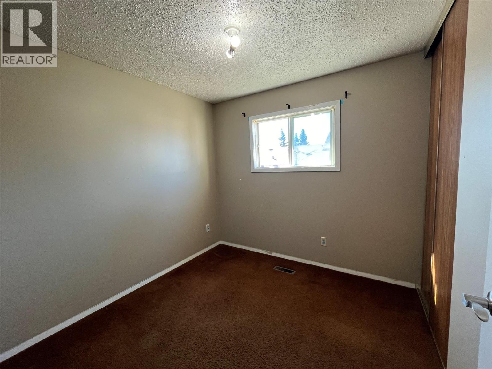 132 SPRUCE Avenue, Tumbler Ridge