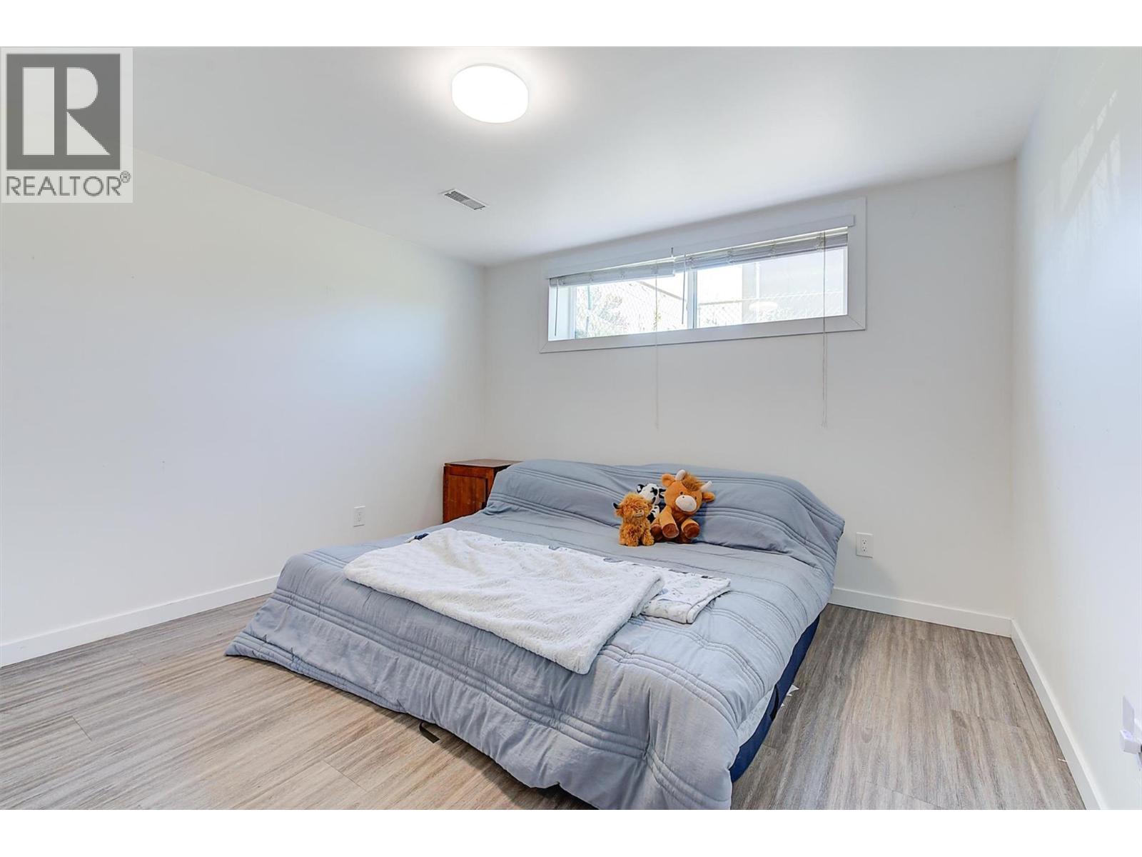  280 Dougall Road South, Kelowna