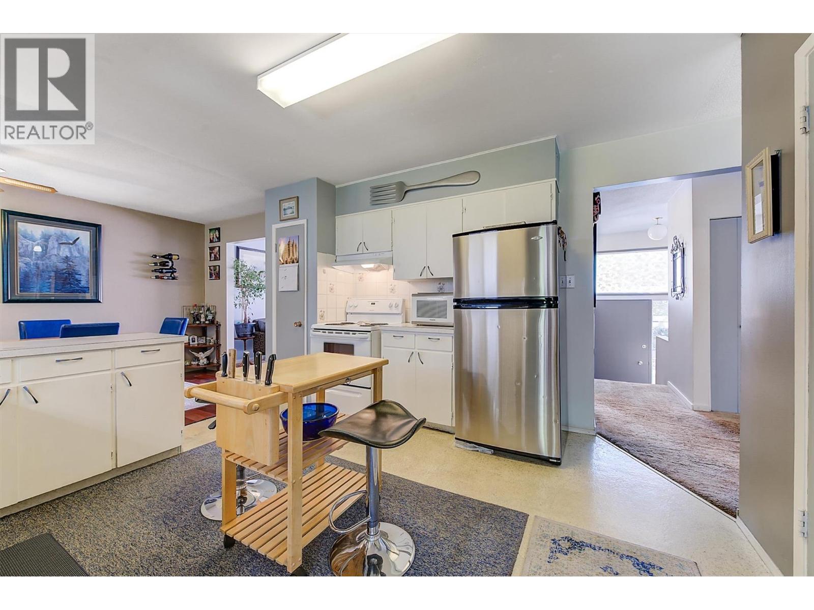  280 Dougall Road South, Kelowna