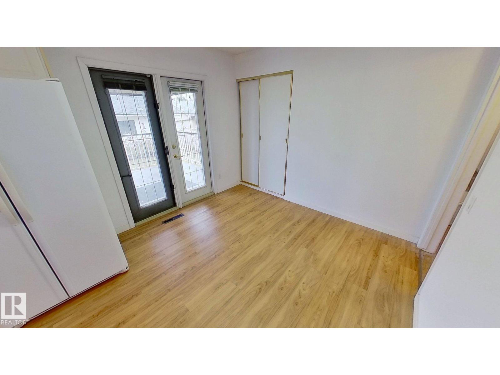 7004 93 AV NW, Edmonton