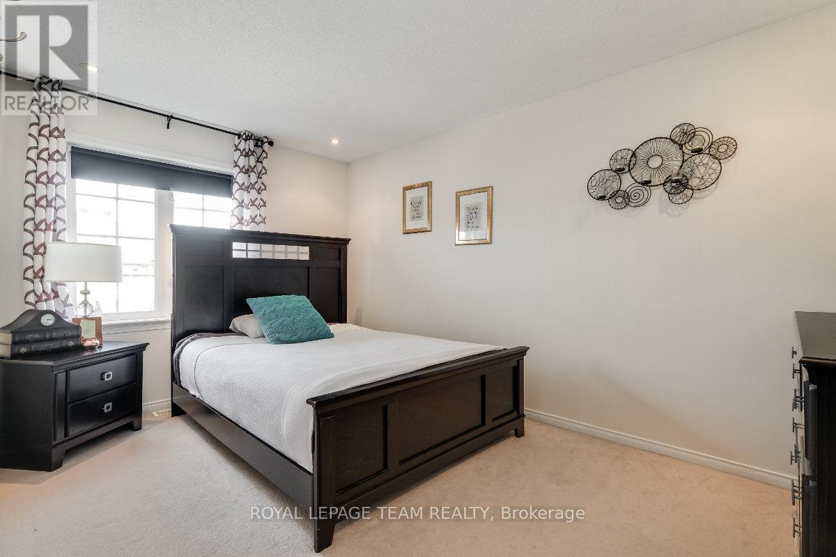 404 HEATHROW PRIVATE - 26
