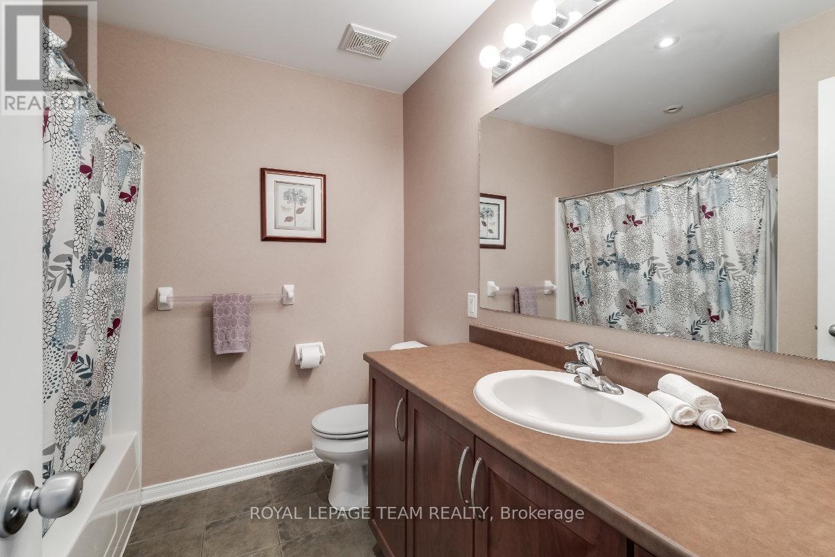 404 HEATHROW PRIVATE - 29