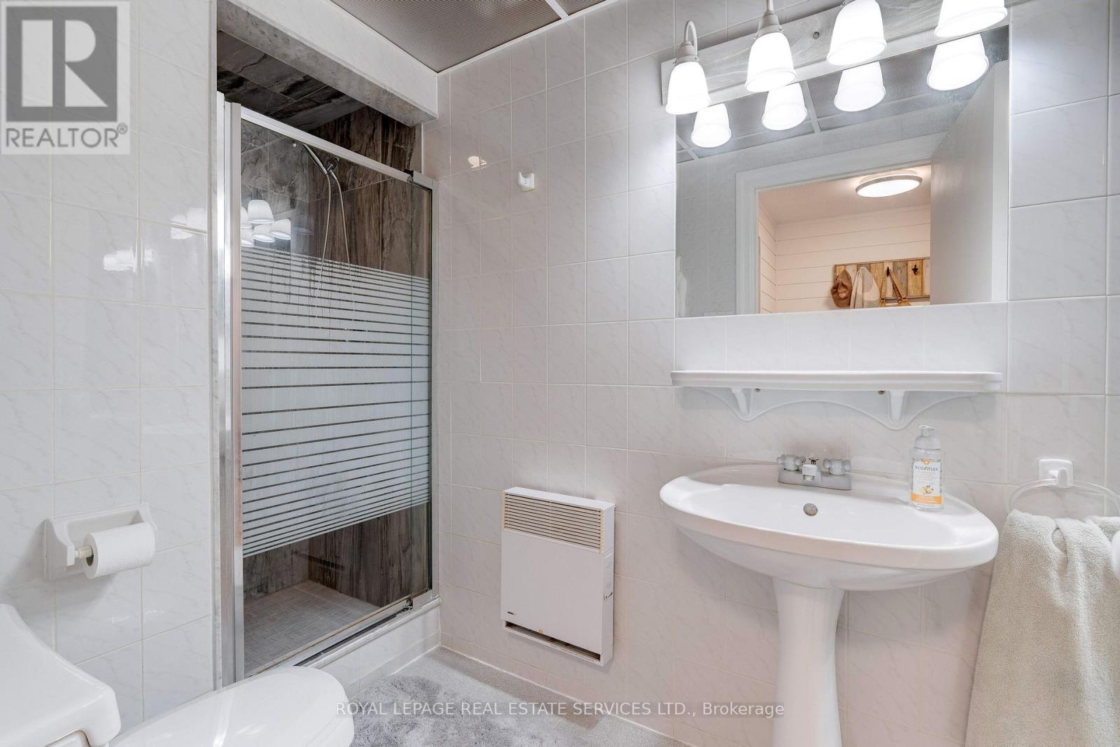 132 SPARLING COURT - 36