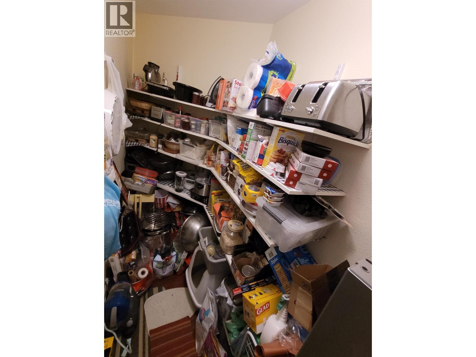 301 1693 6TH AVENUE, Prince George