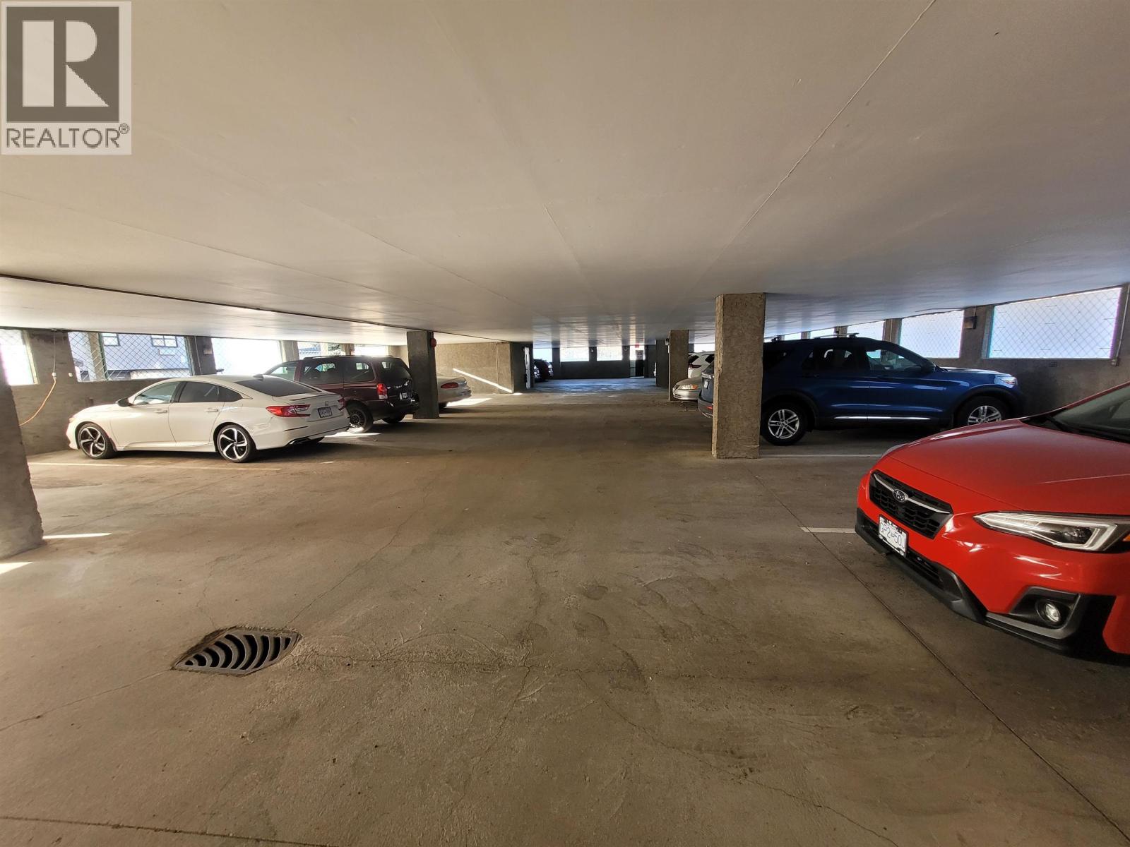 301 1693 6TH AVENUE, Prince George