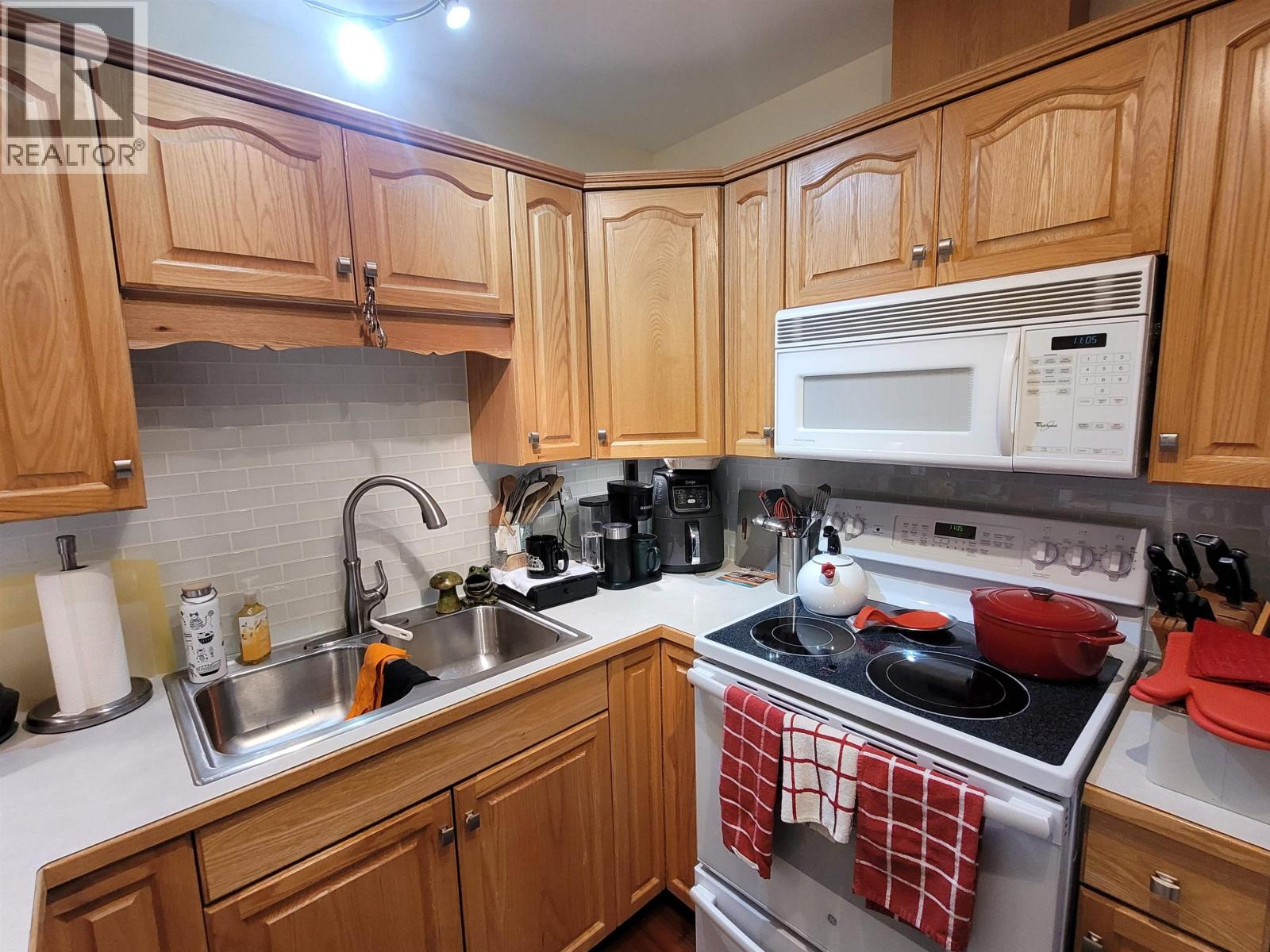 301 1693 6TH AVENUE, Prince George