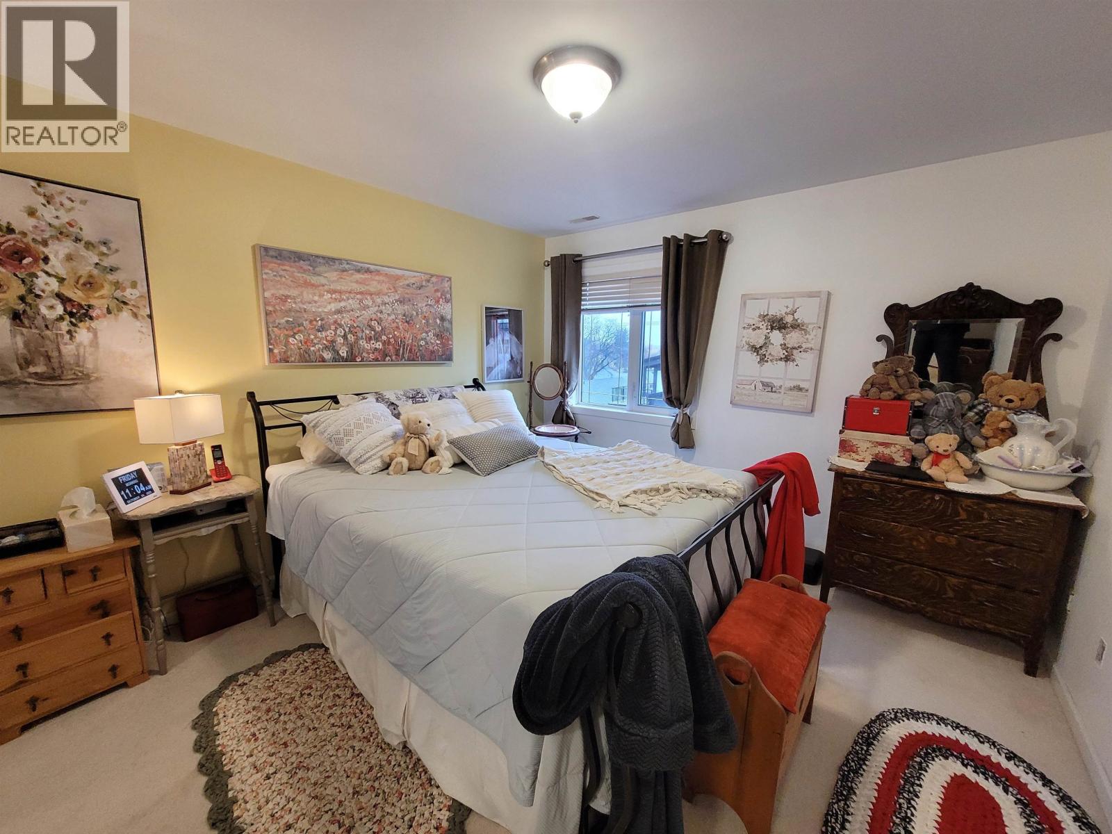 301 1693 6TH AVENUE, Prince George