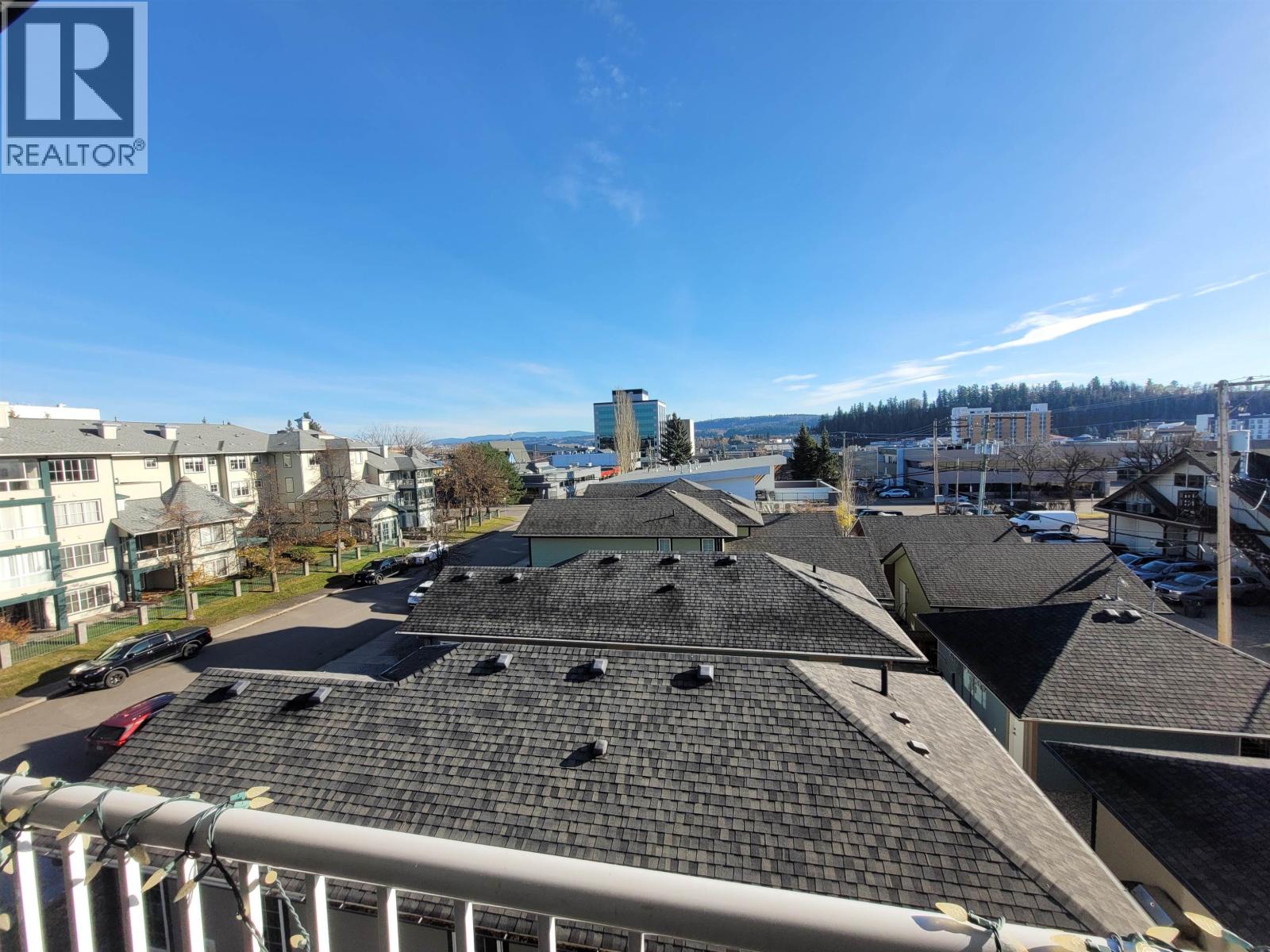 301 1693 6TH AVENUE, Prince George