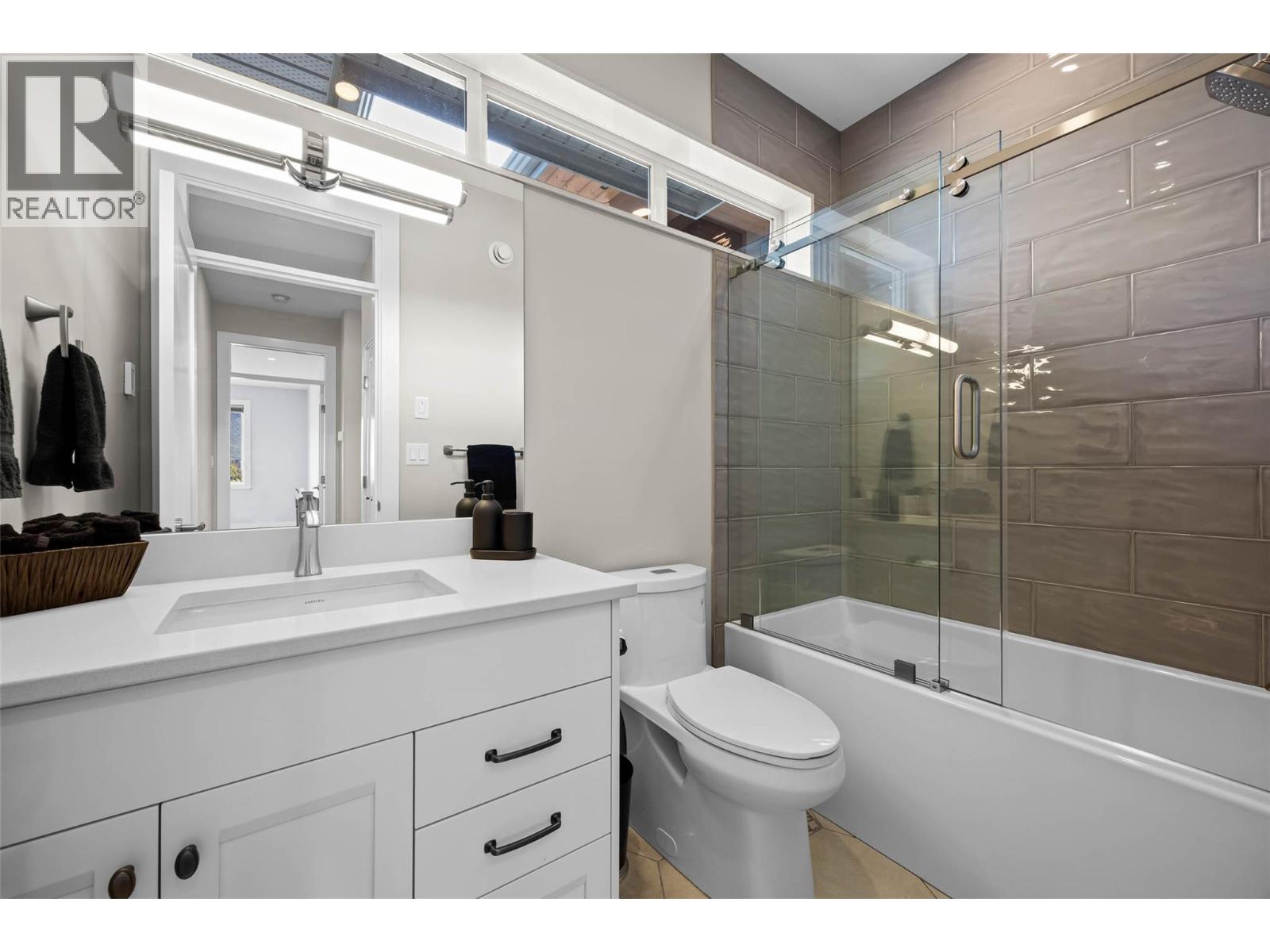 180 Rue Cheval Noir, Kamloops