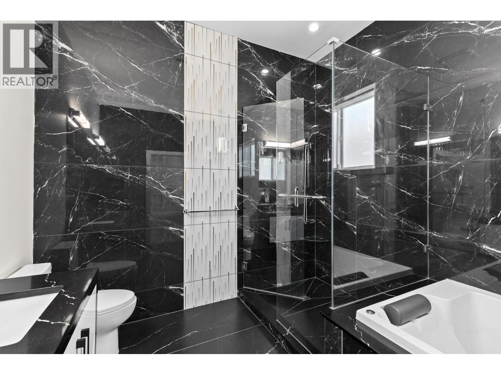 4630 Raymer Road - 33