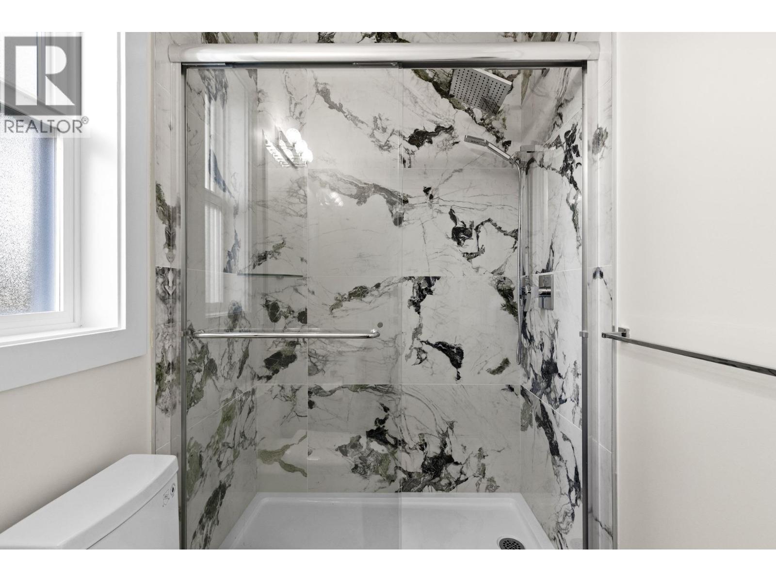 4630 Raymer Road - 26