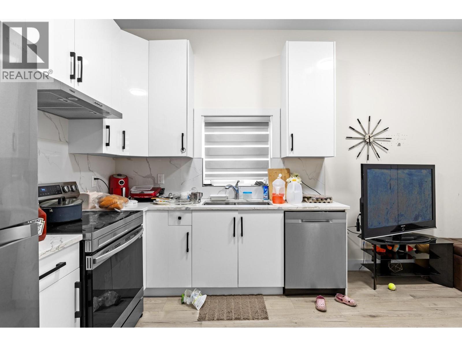 4630 Raymer Road - 58