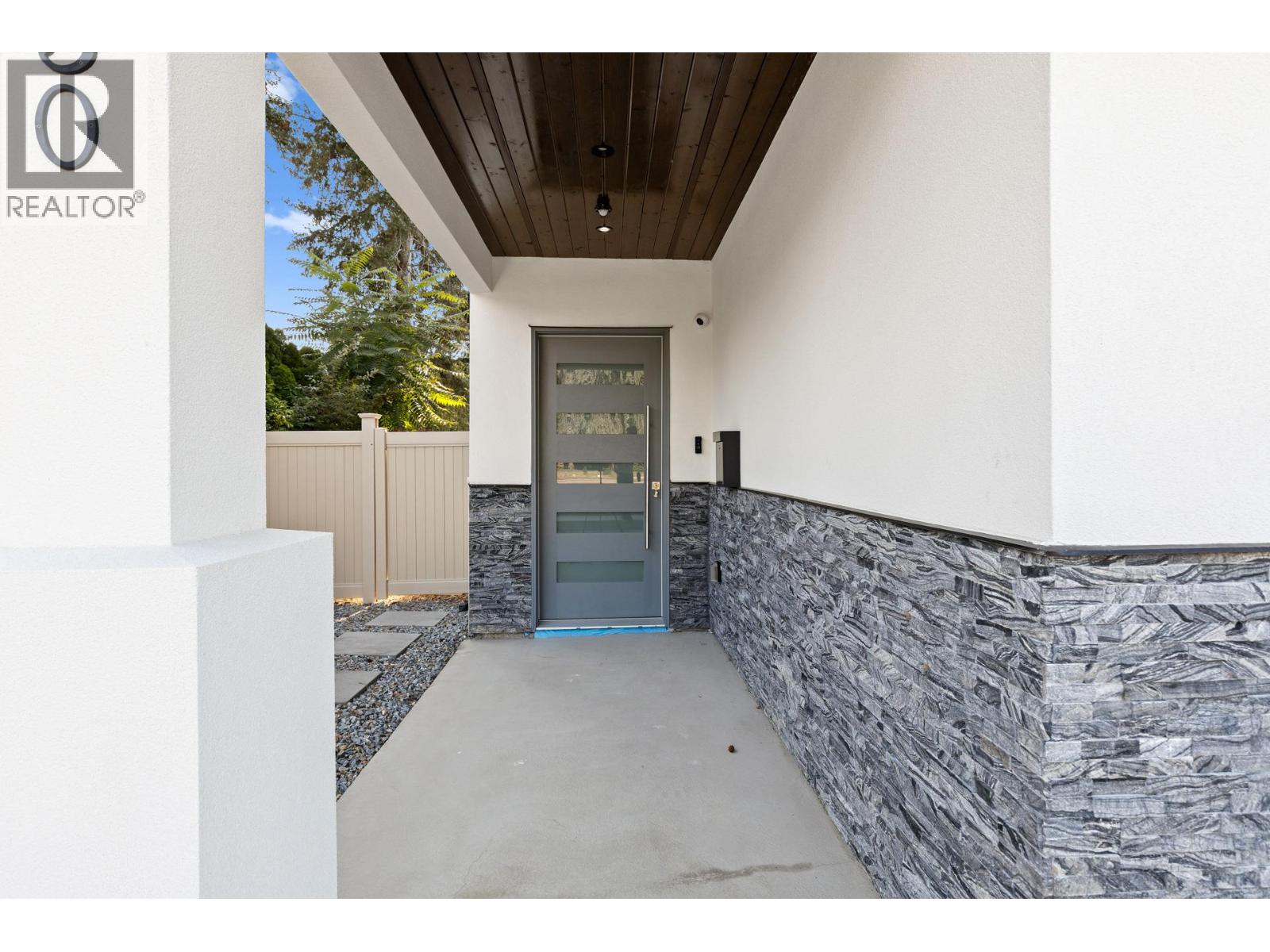  4630 Raymer Road, Kelowna