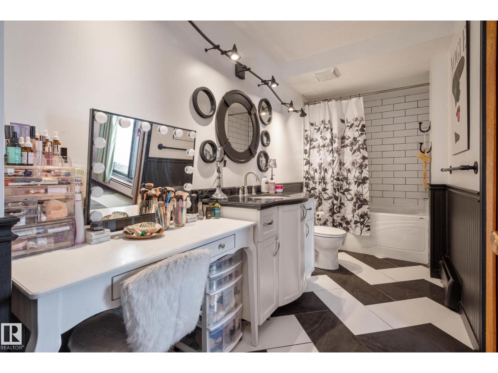 #201 10743 107 ST NW, Edmonton