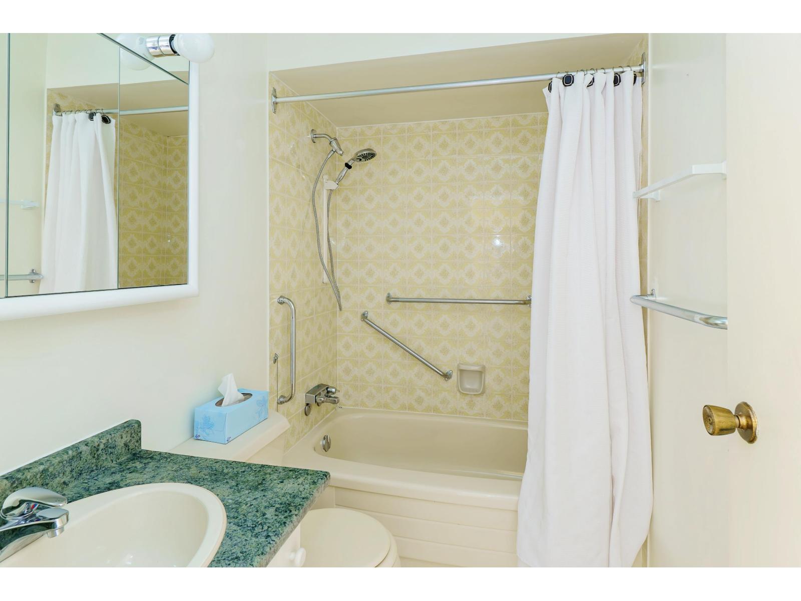 306 20460 54 AVENUE, Langley