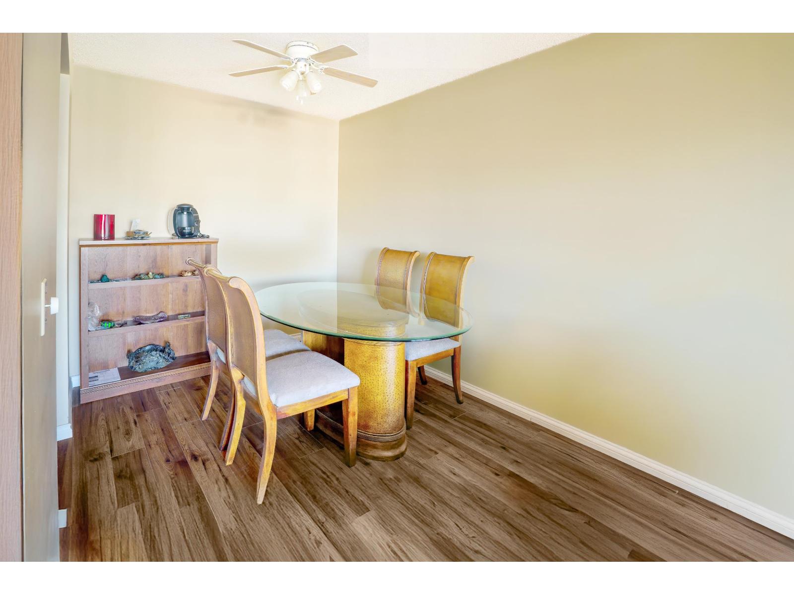 306 20460 54 AVENUE, Langley