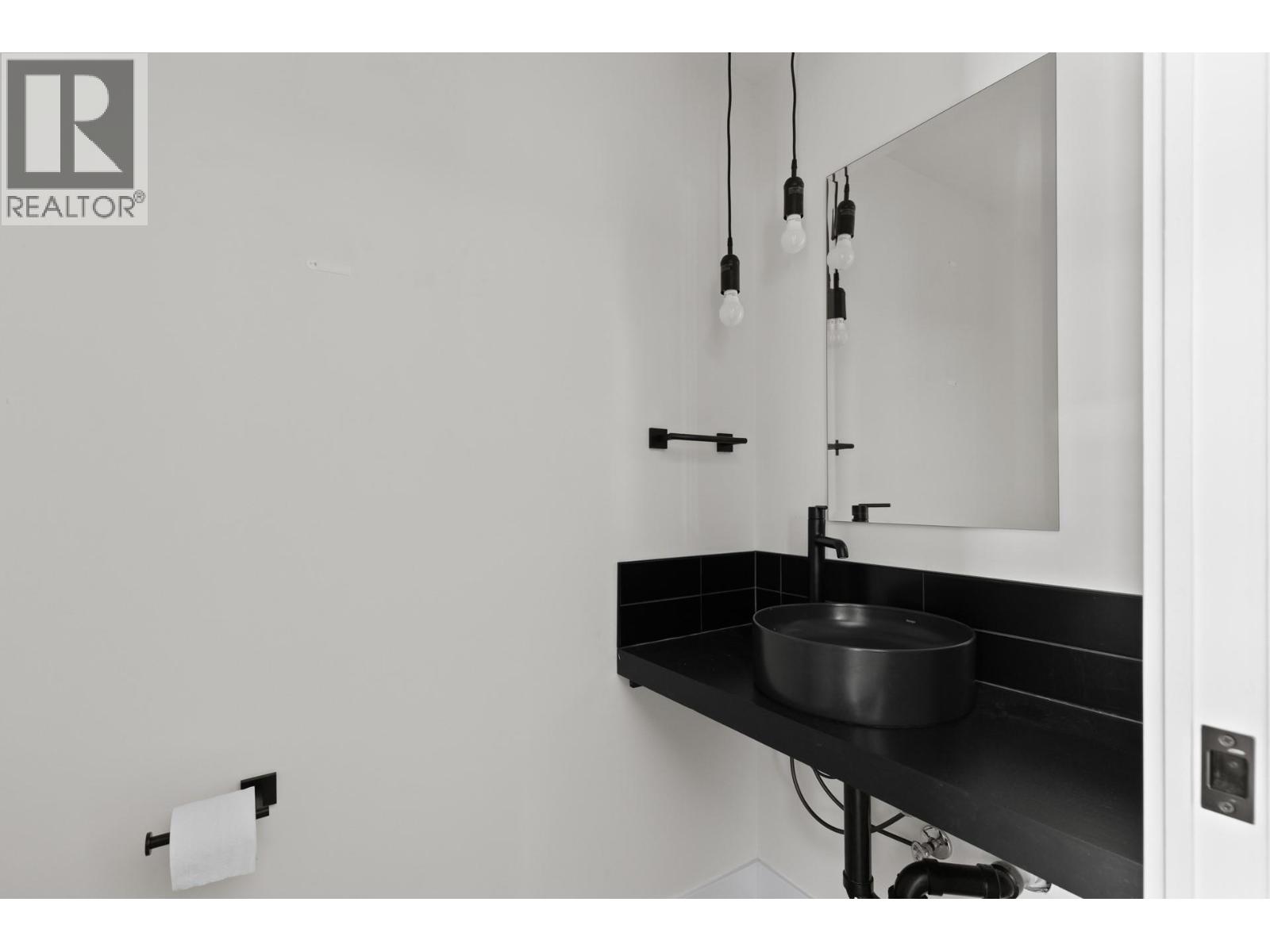 3 2825 Richter Street, Kelowna