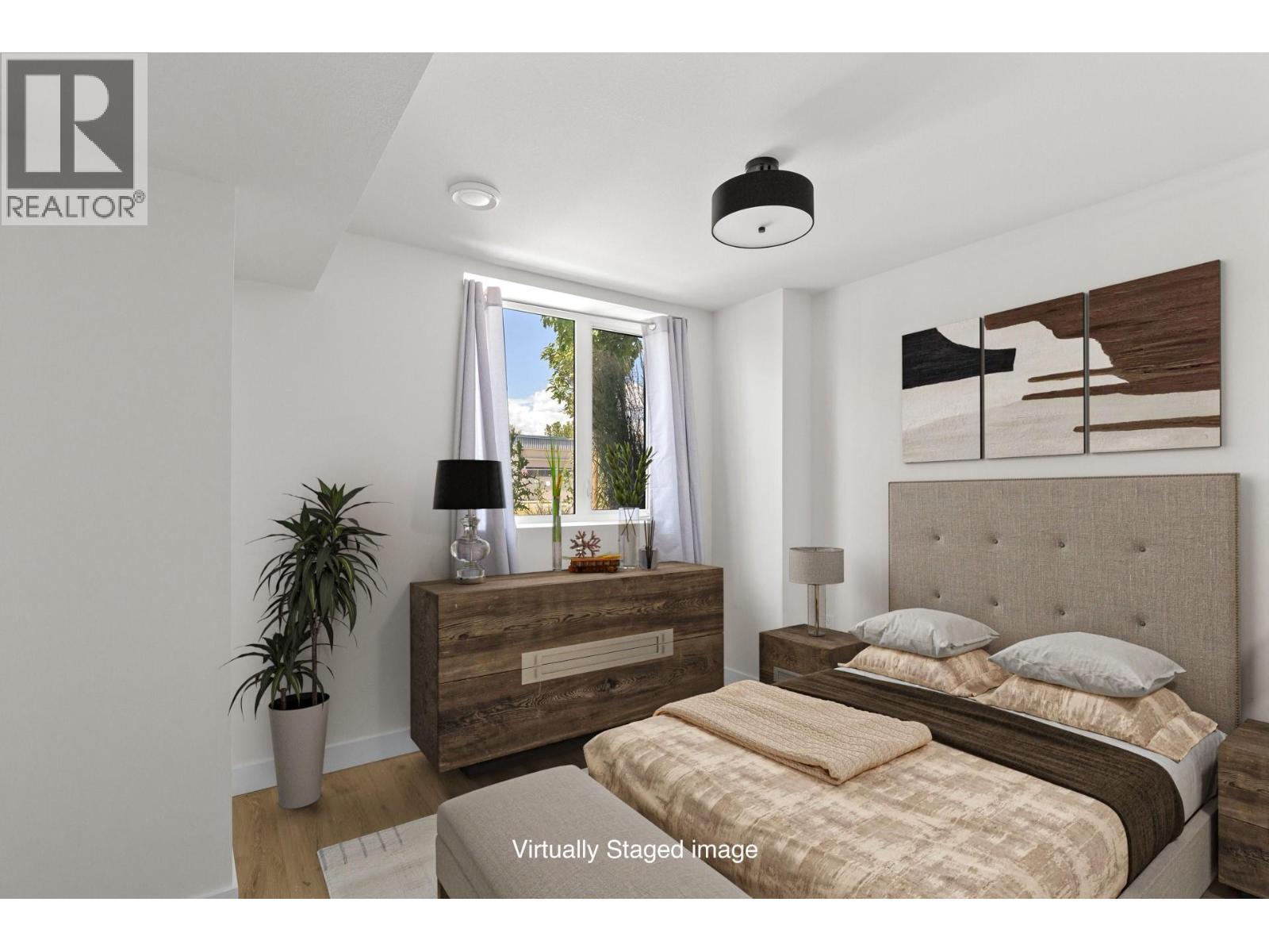 3 2825 Richter Street, Kelowna