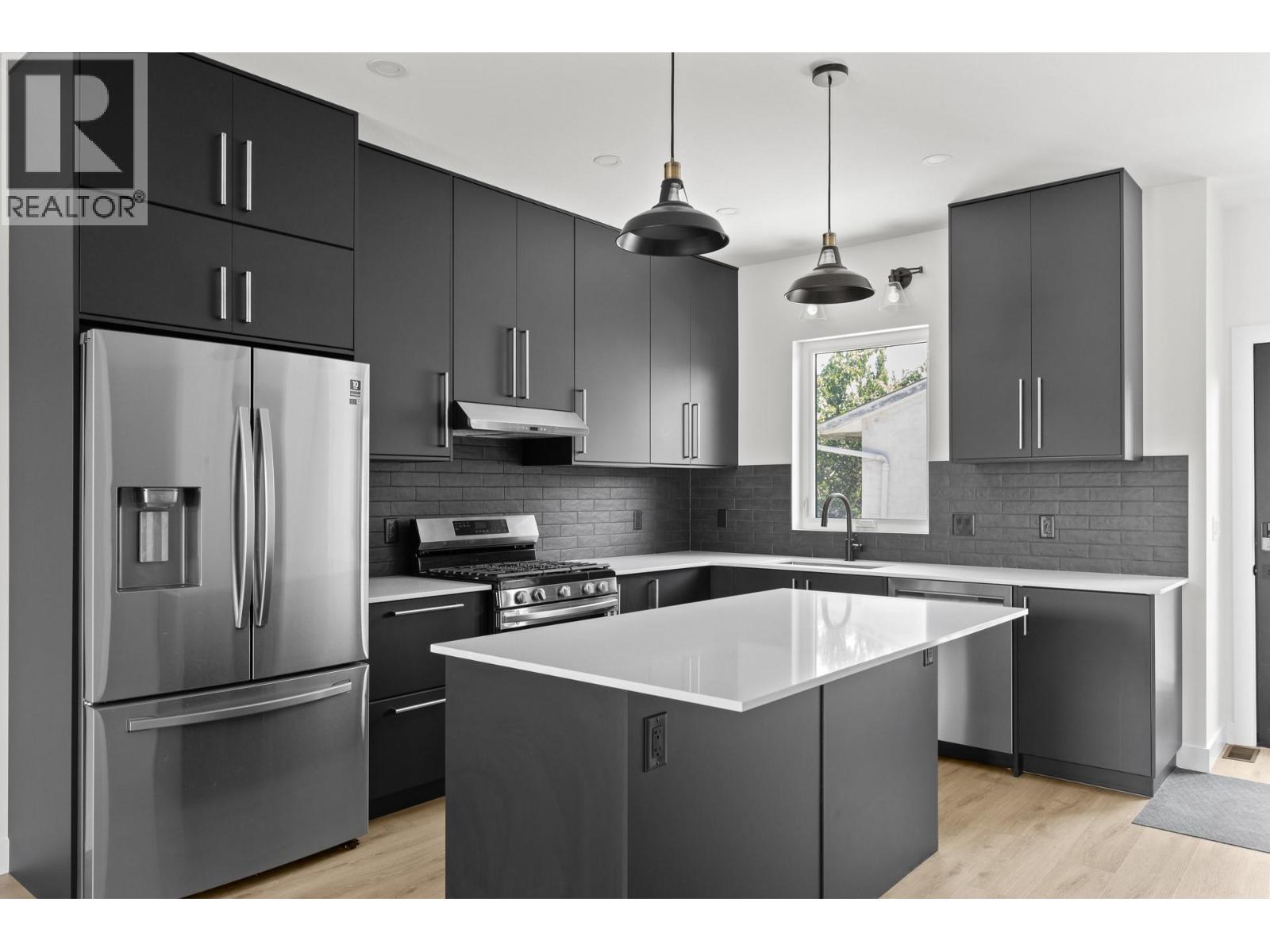 3 2825 Richter Street, Kelowna