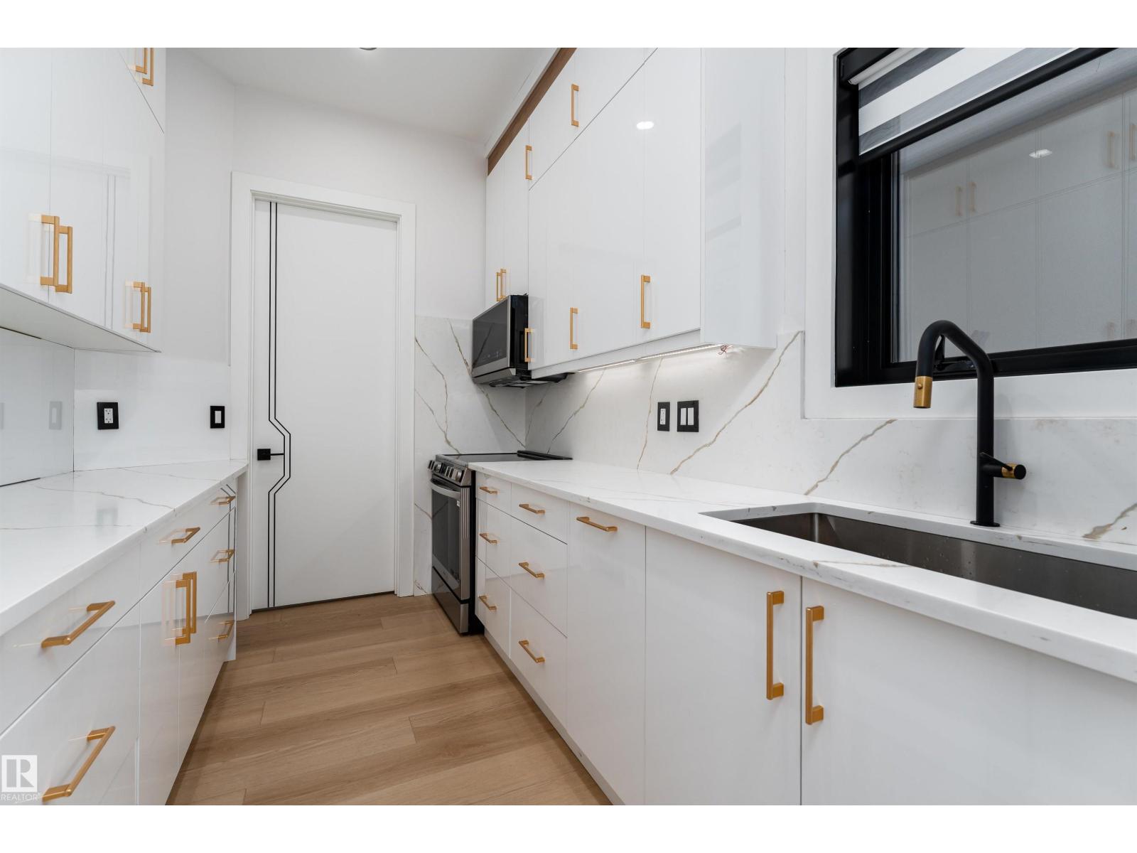 16511 8 ST NE, Edmonton