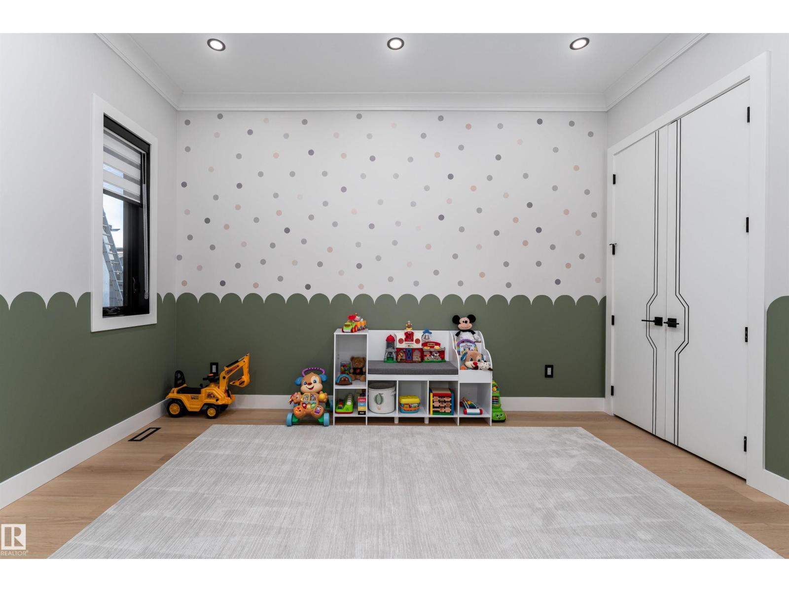 16511 8 ST NE, Edmonton