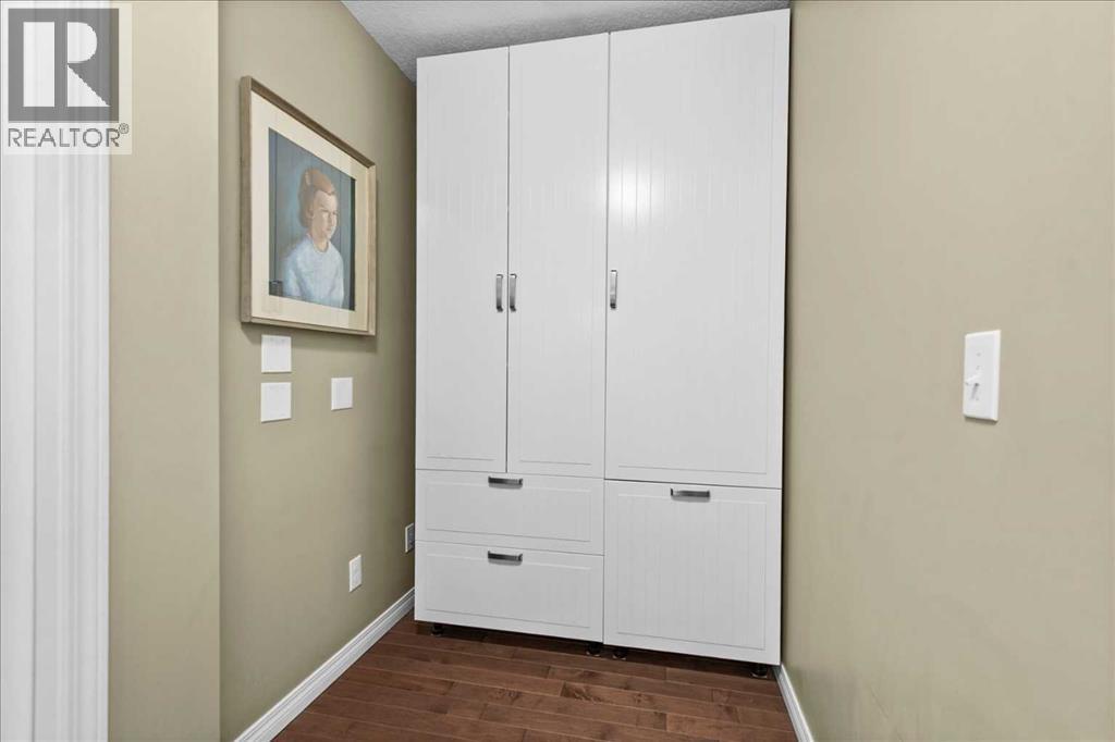 Single Family House for Sale in   Country Village Park NE Country Hills Village Calgary 