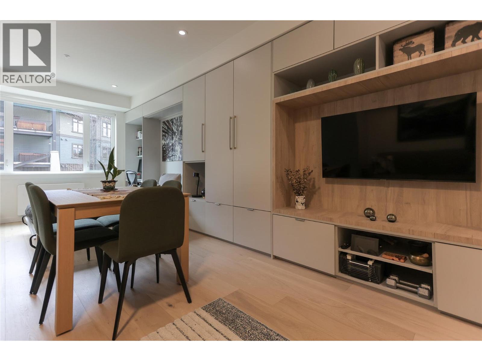 4280 Red Mountain Road Unit# 213, Rossland