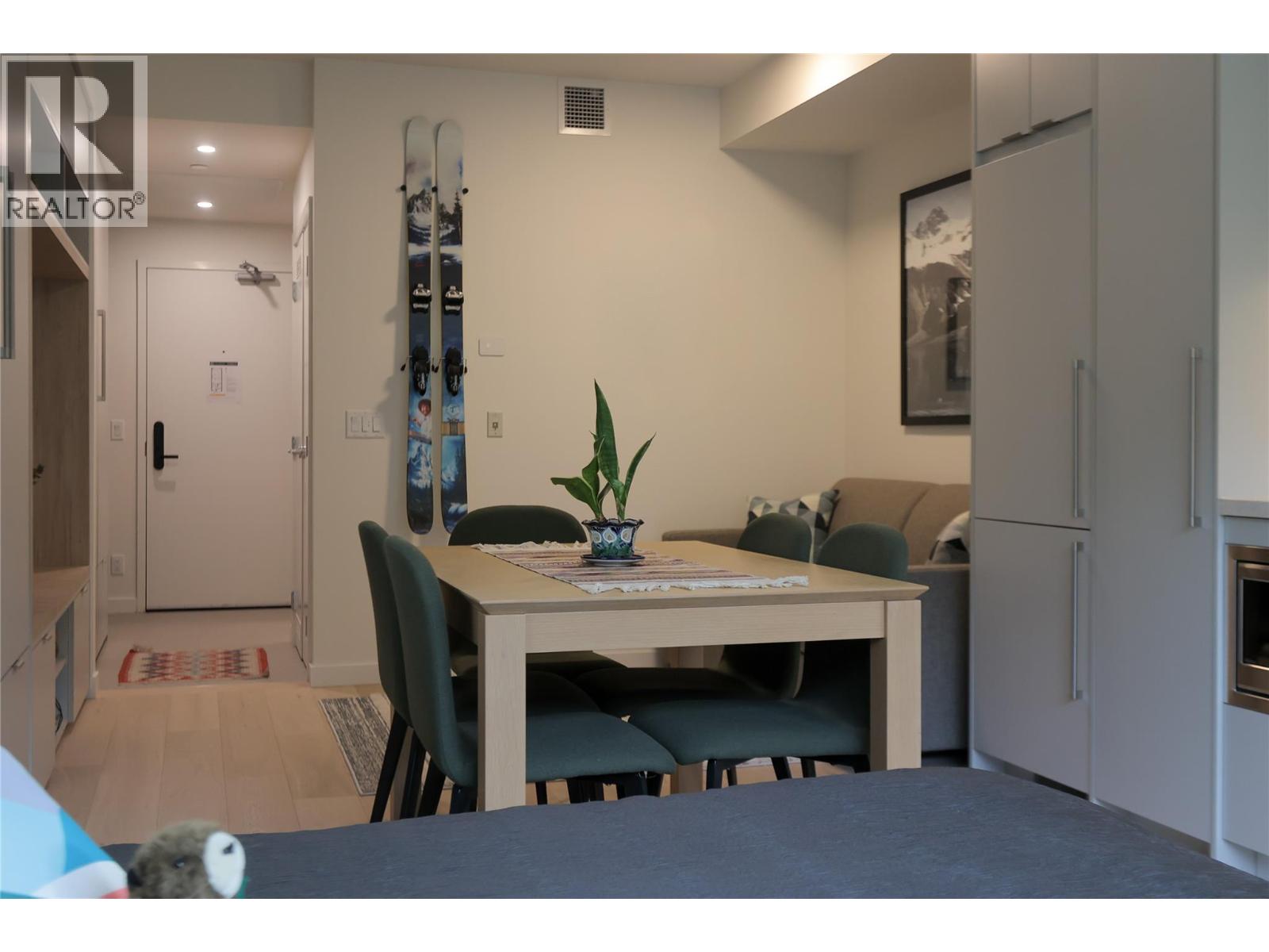 4280 Red Mountain Road Unit# 213, Rossland